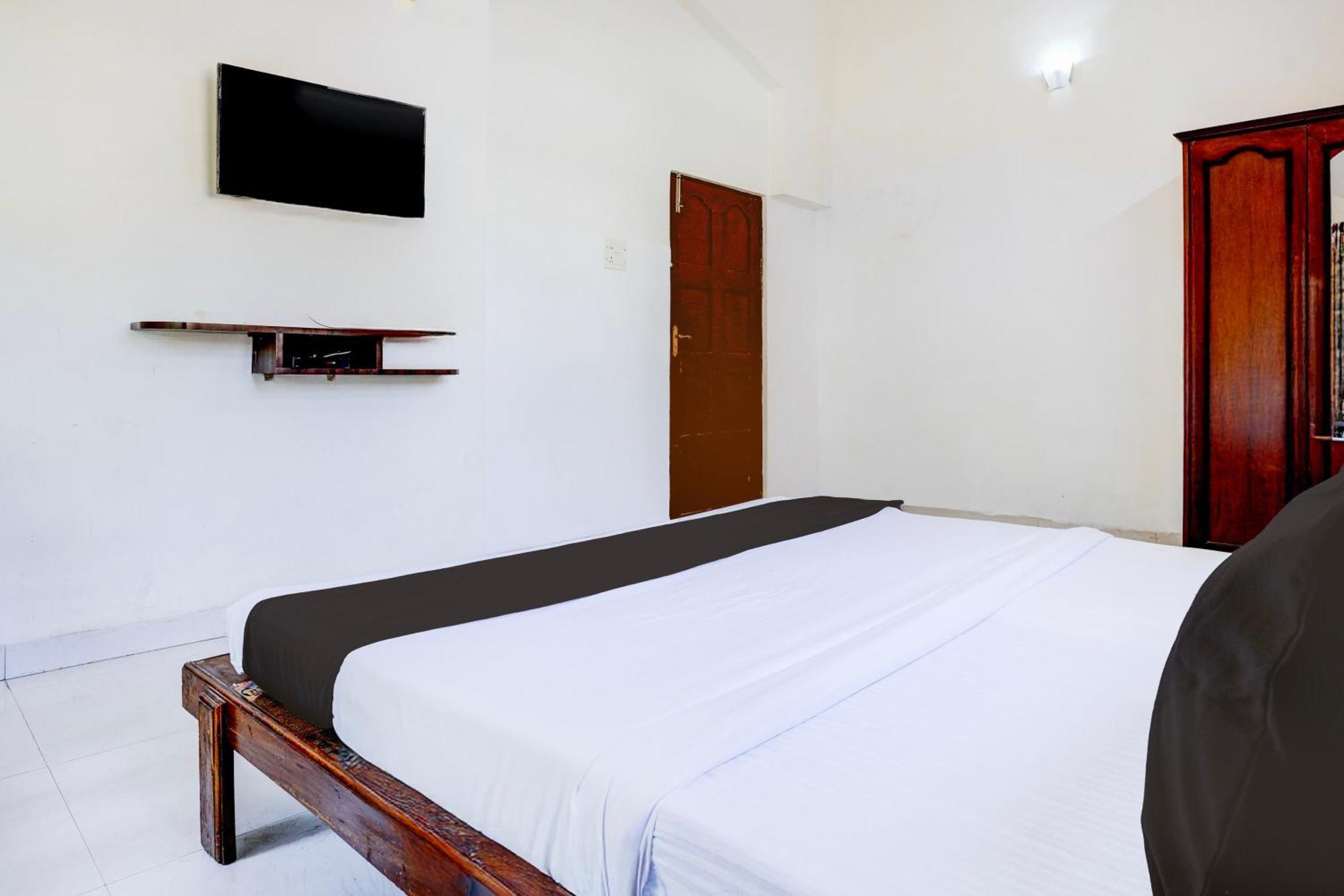 OYO 9741 Triple Beach Guest House Benaulim Extérieur photo