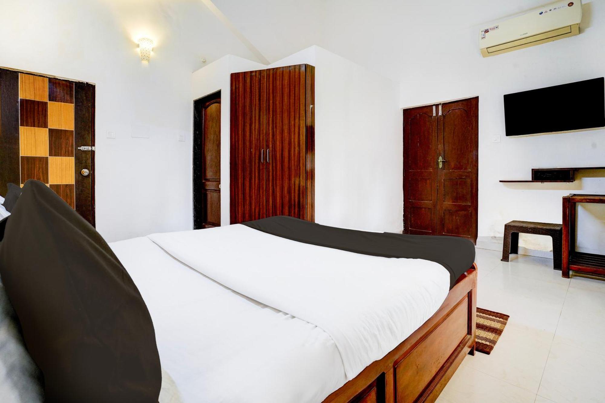 OYO 9741 Triple Beach Guest House Benaulim Extérieur photo