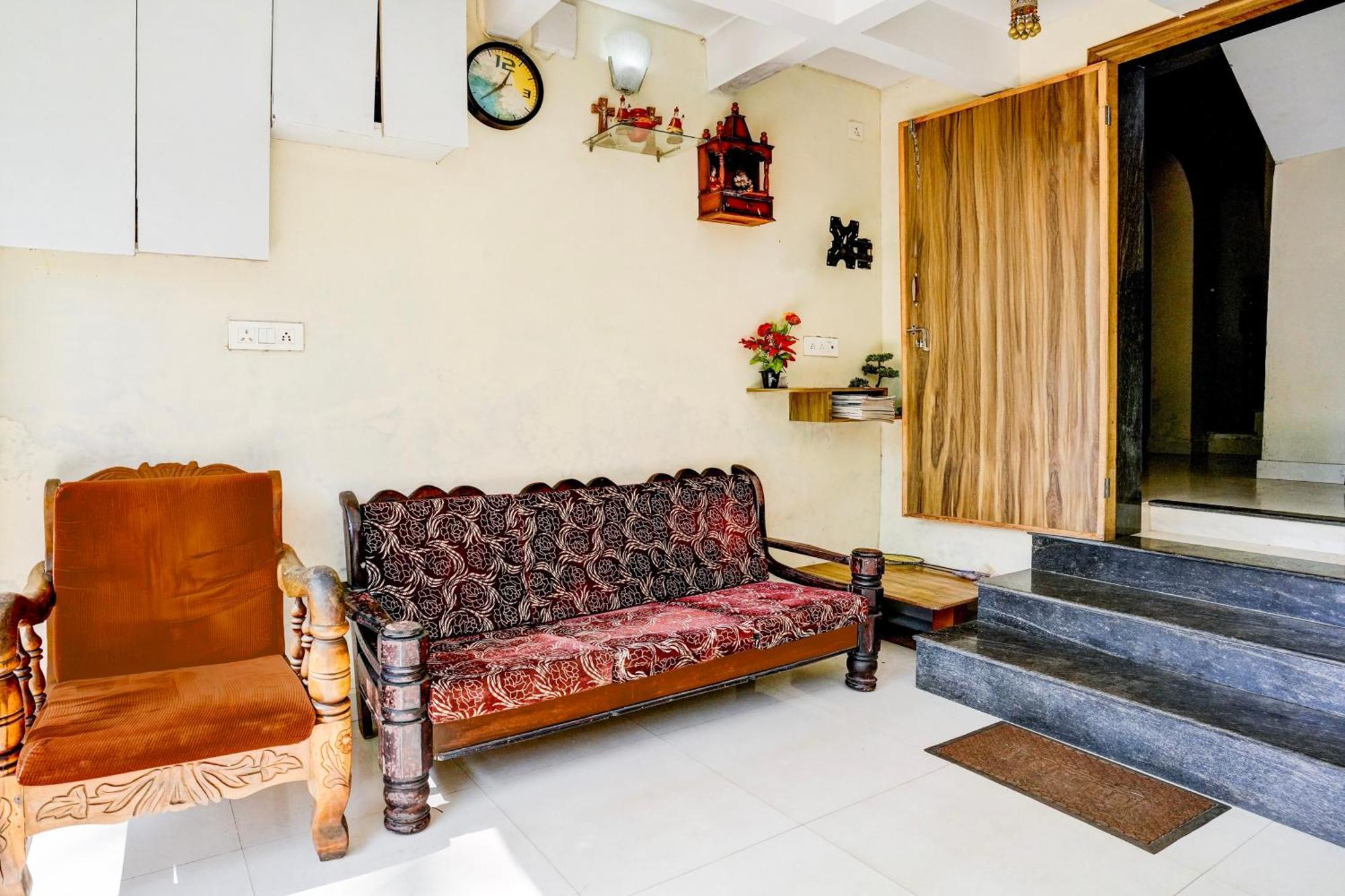 OYO 9741 Triple Beach Guest House Benaulim Extérieur photo
