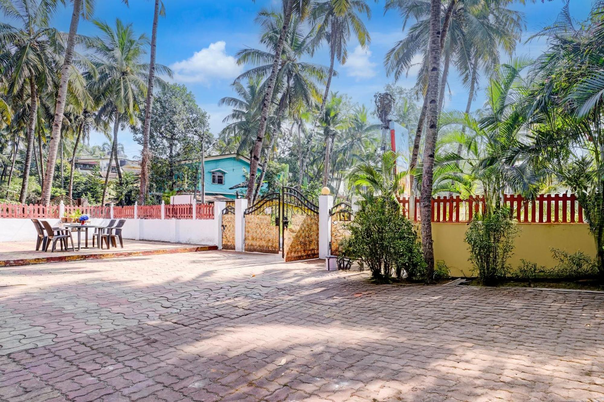 OYO 9741 Triple Beach Guest House Benaulim Extérieur photo